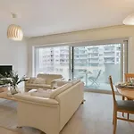 Huswell - Cosy Family With Parking Near The Apartment Ostende