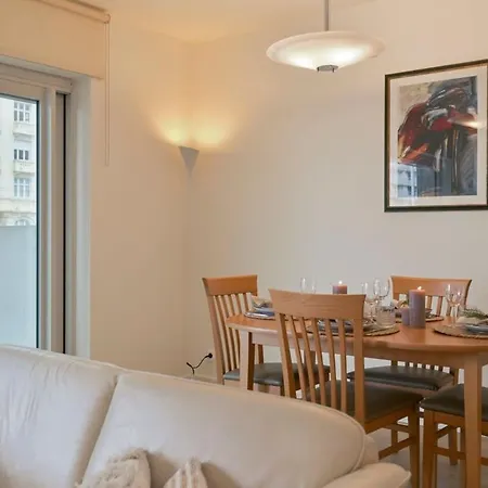 Διαμέρισμα Huswell - Cosy Family With Parking Near The *