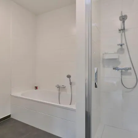 Huswell - Cosy Family With Parking Near The Apartment *